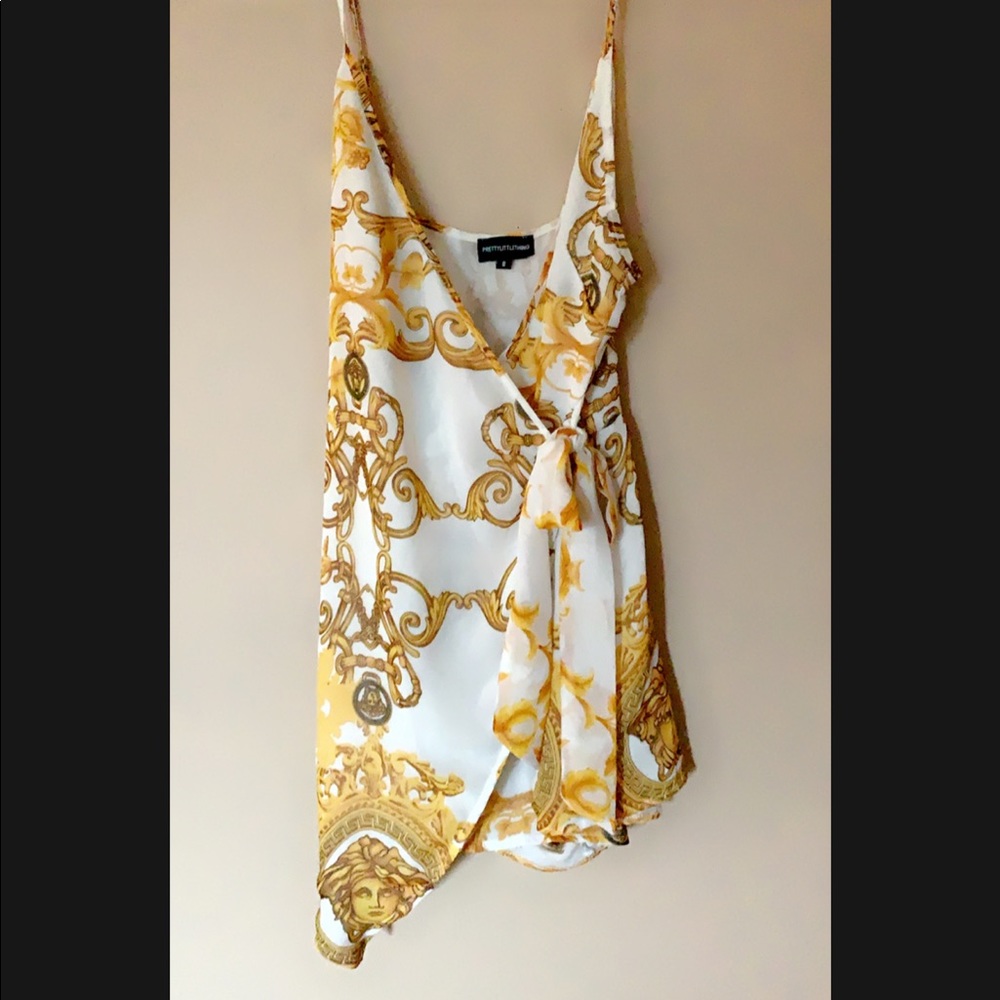 Roman Statue Romper - Picture 3 of 4